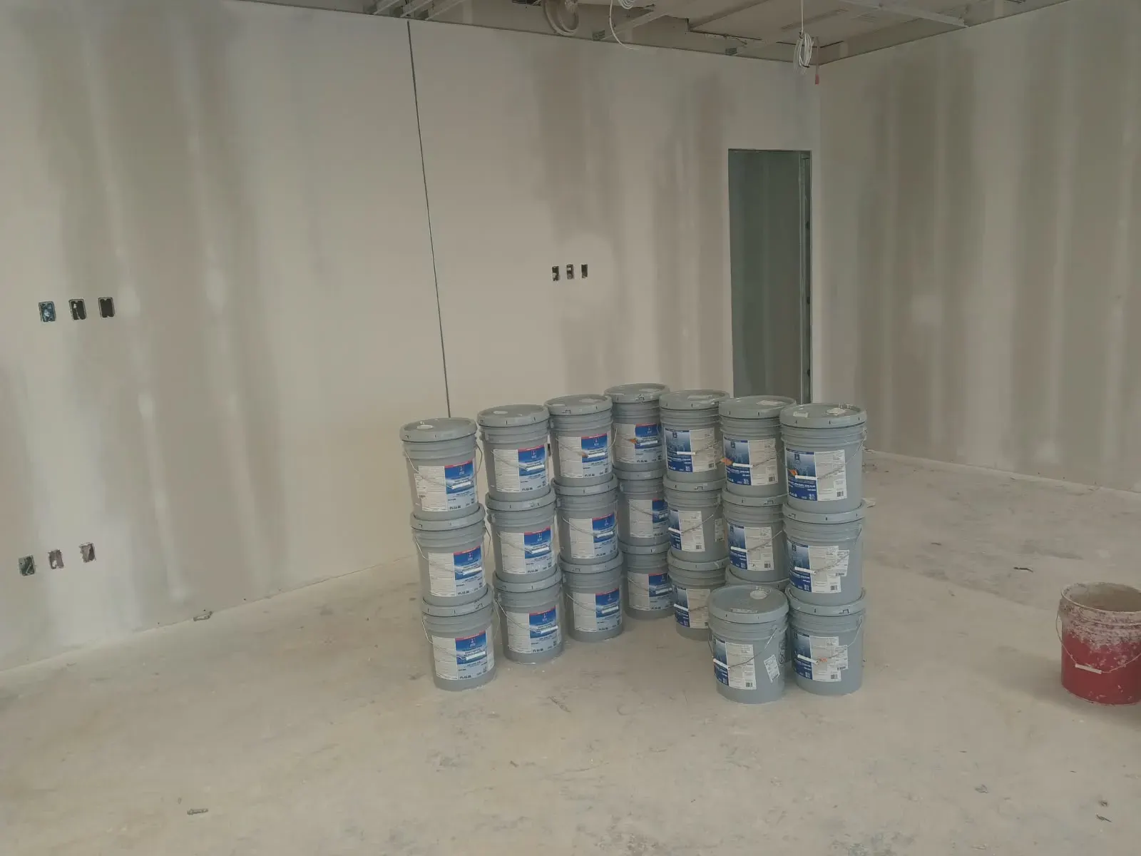 Drywall repair in San Jose, CA: finished drywall walls ready for paint