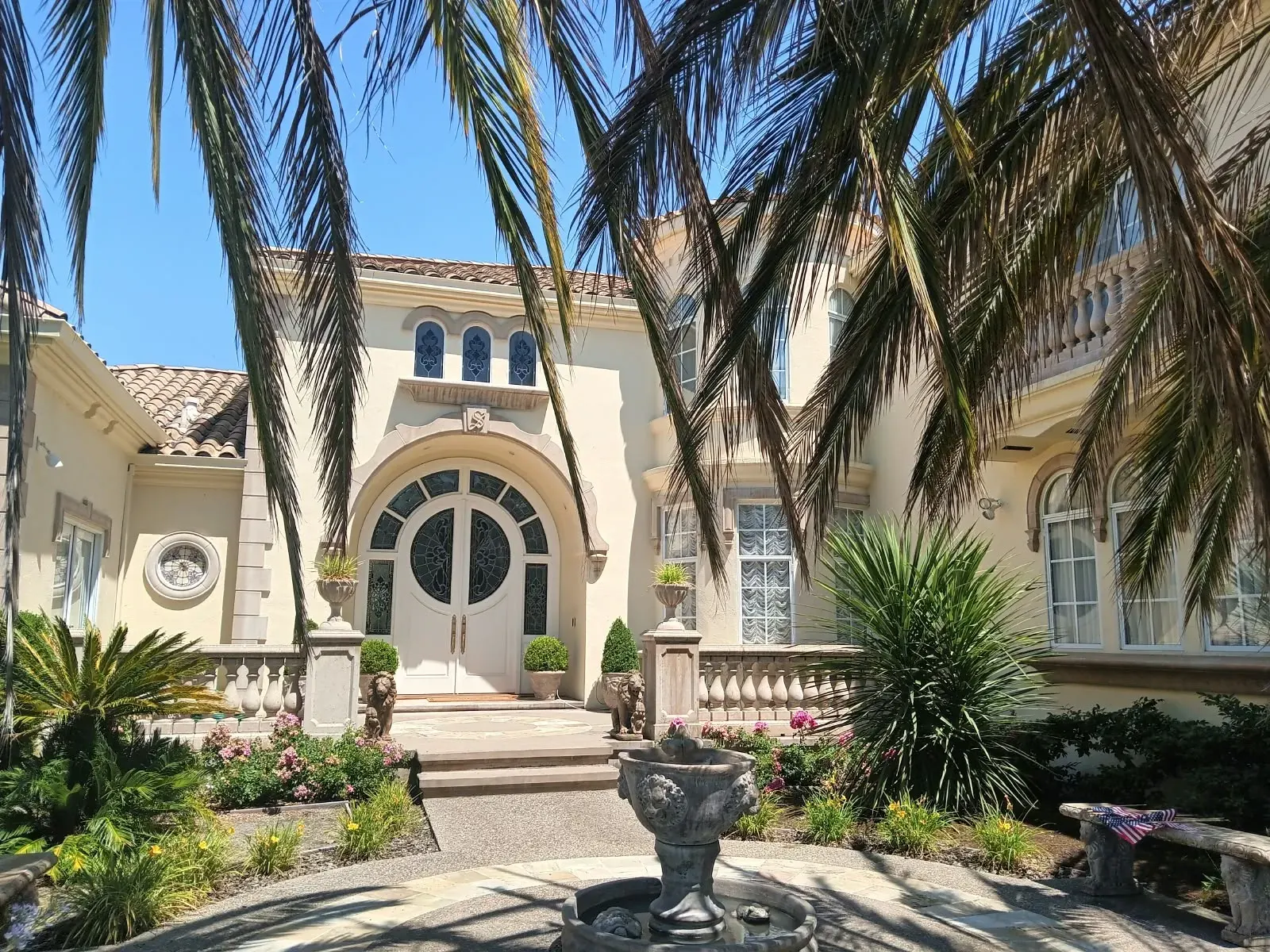 San Jose painters: stucco home entrance with fresh exterior paint
